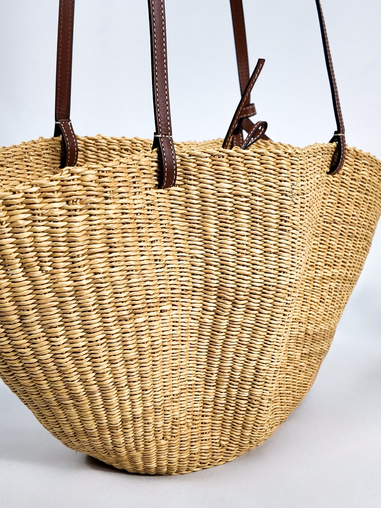 LOEWE SMALL SHELL BASKET BAG