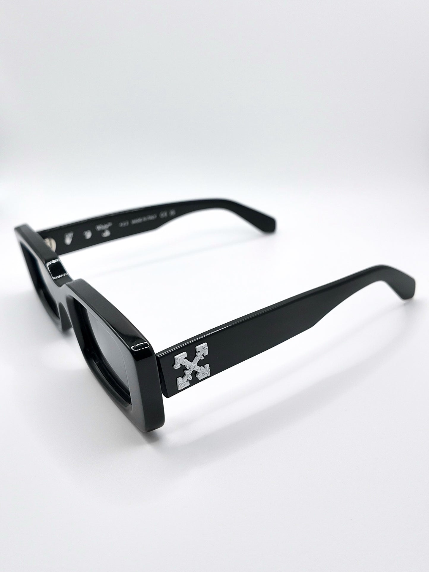 OFF-WHITE ARTHUR SUNGLASSES