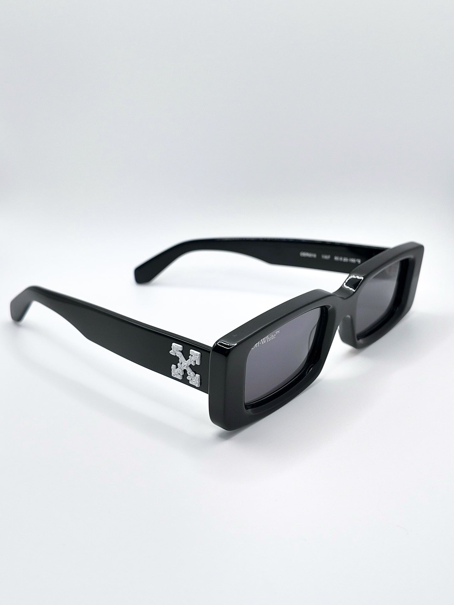 OFF-WHITE ARTHUR SUNGLASSES