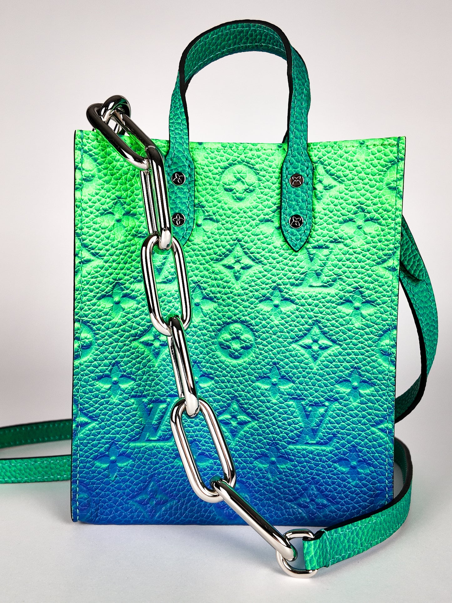 LOUIS VUITTON SAC PLAT BAG XS