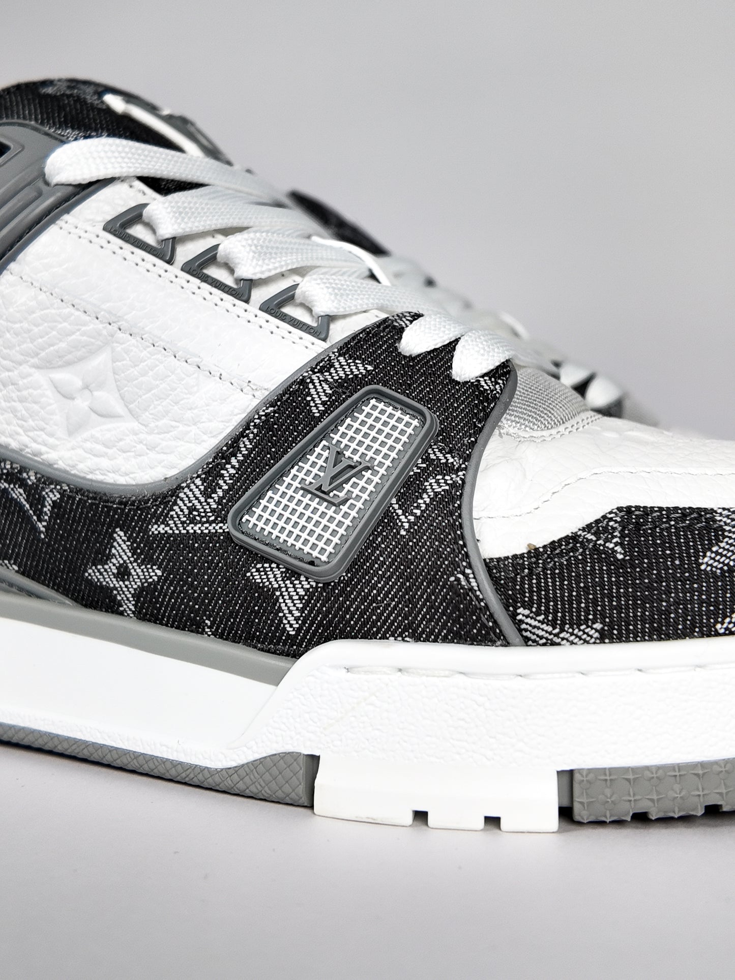 LOUIS VUITTON LV TRAINER