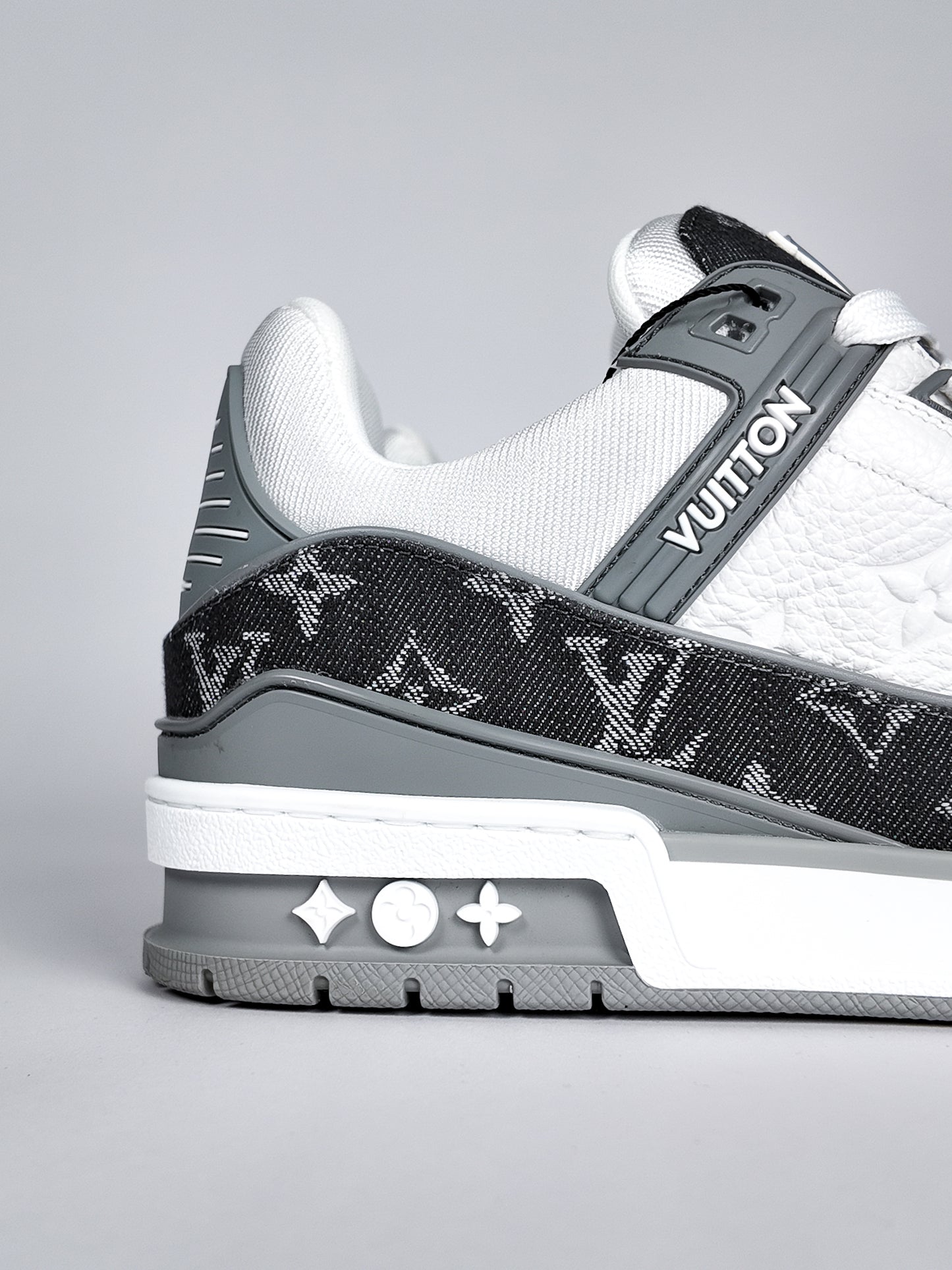 LOUIS VUITTON LV TRAINER