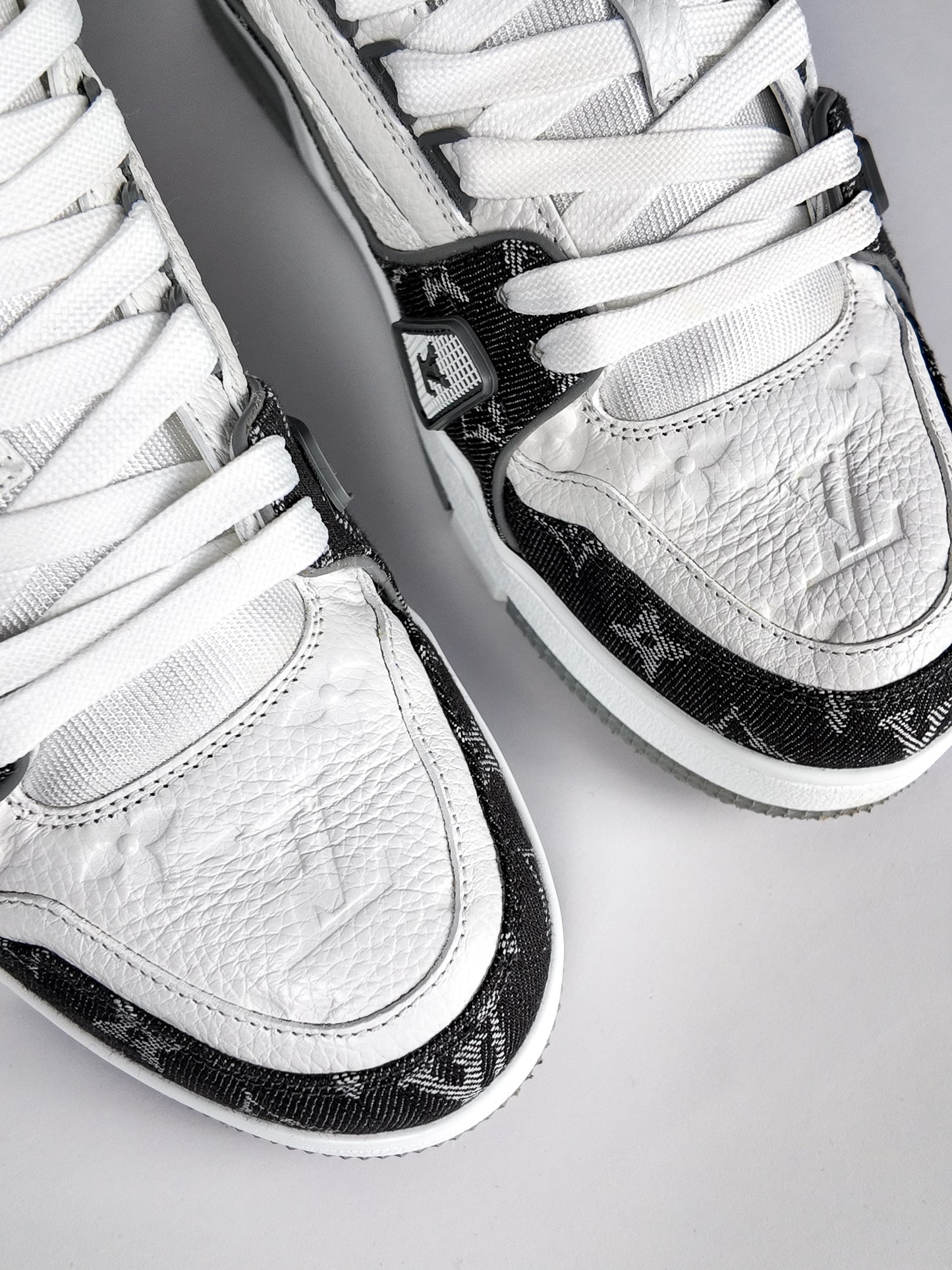 LOUIS VUITTON LV TRAINER