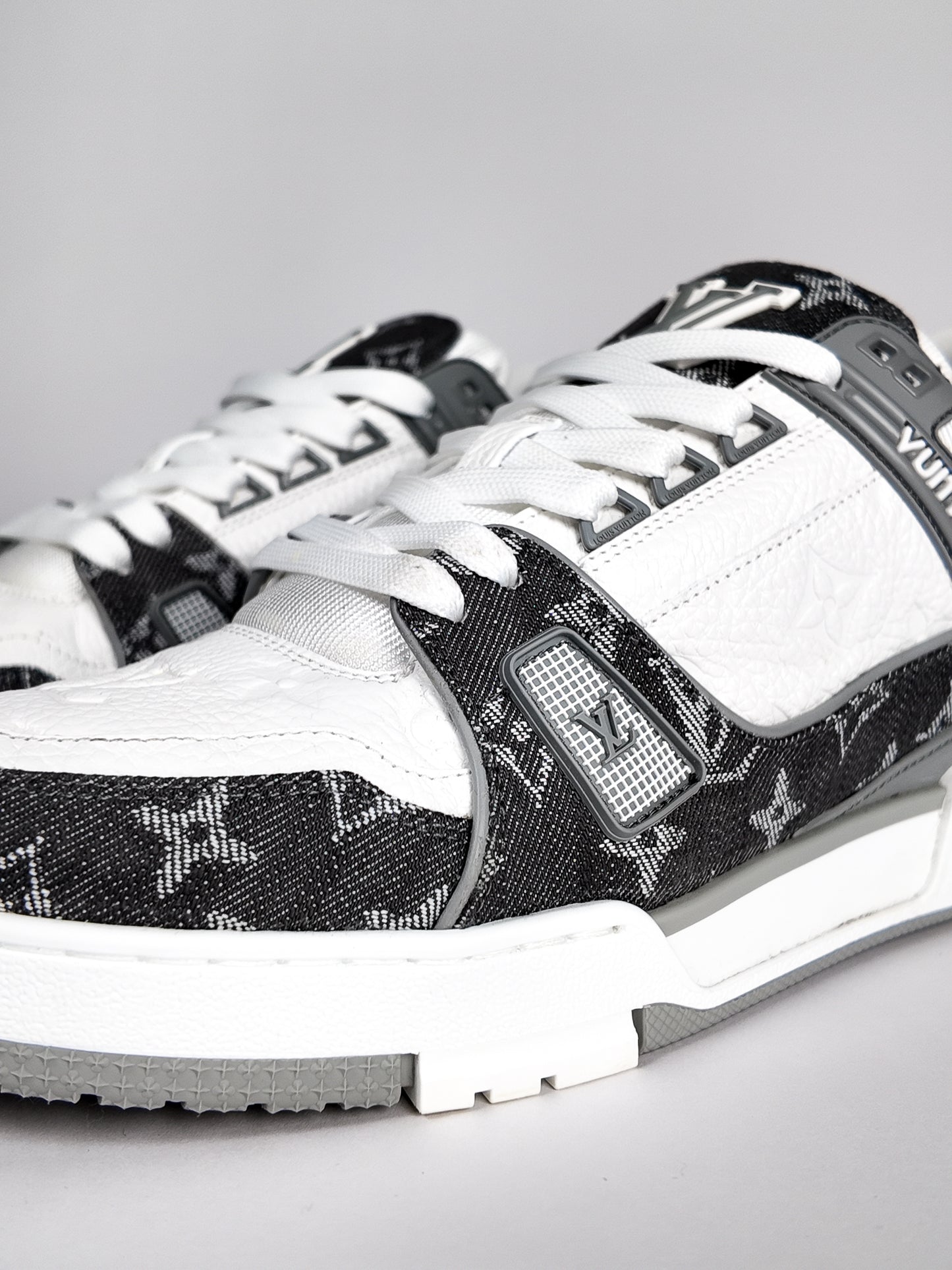 LOUIS VUITTON LV TRAINER