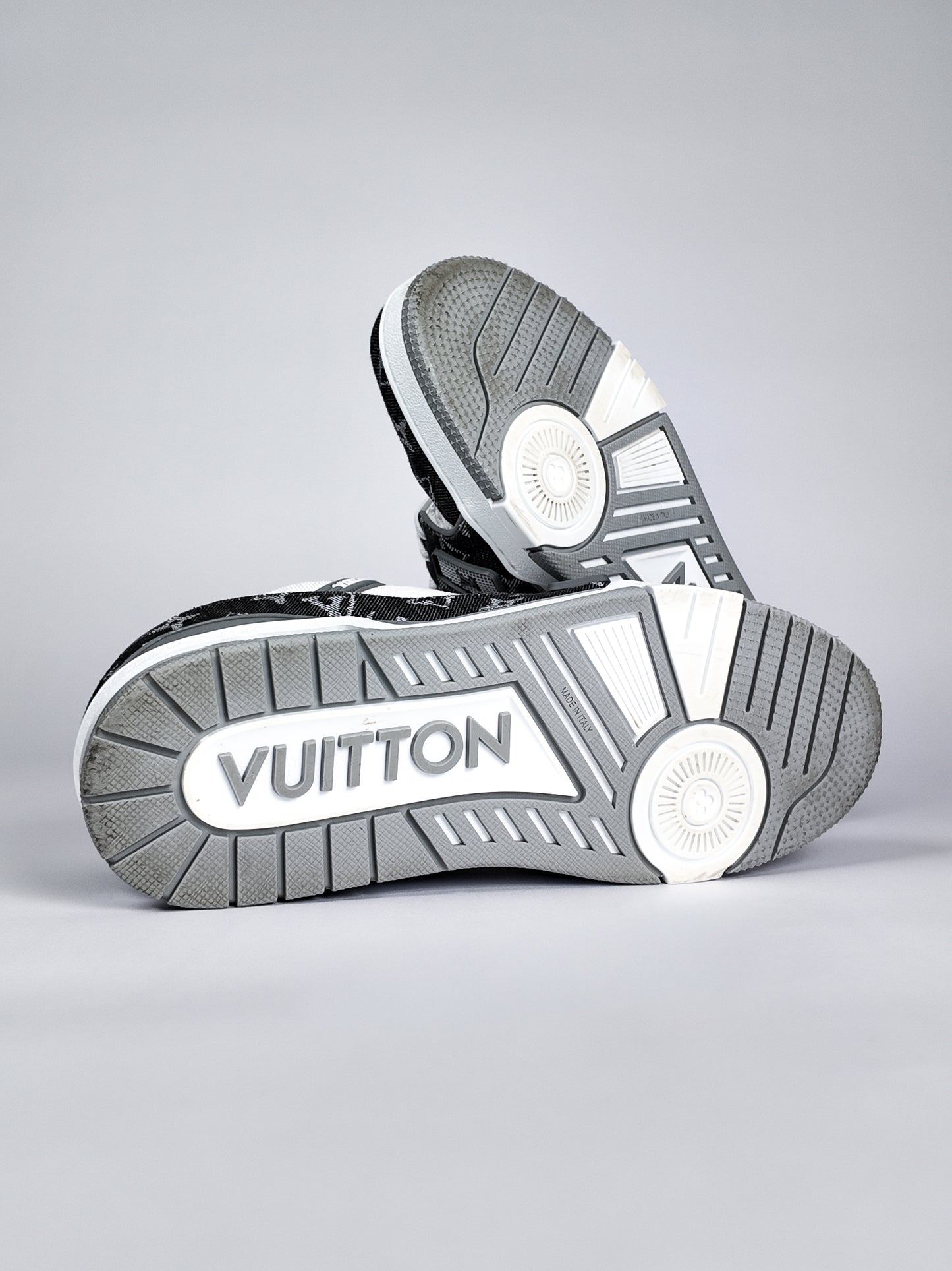 LOUIS VUITTON LV TRAINER