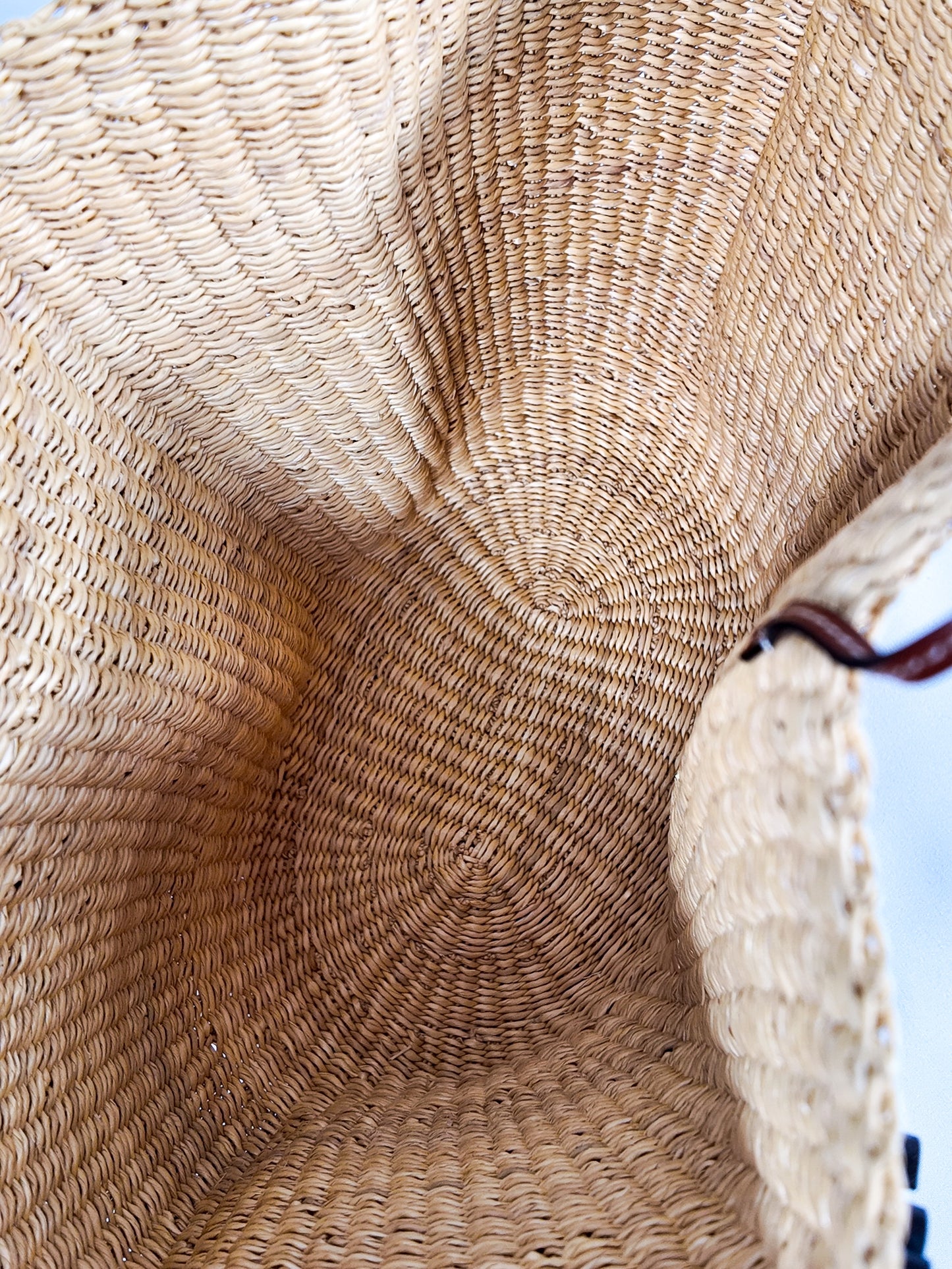 LOEWE SMALL SHELL BASKET BAG