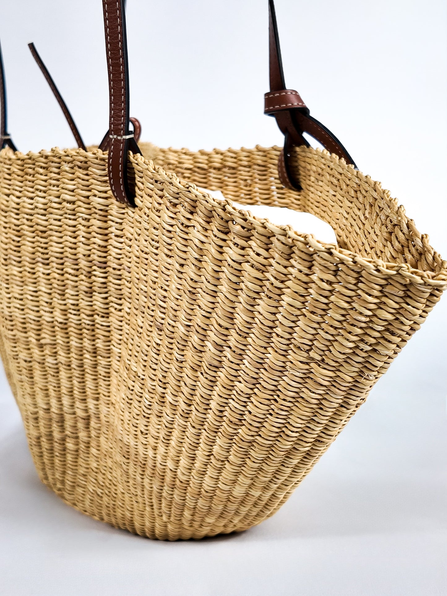 LOEWE SMALL SHELL BASKET BAG