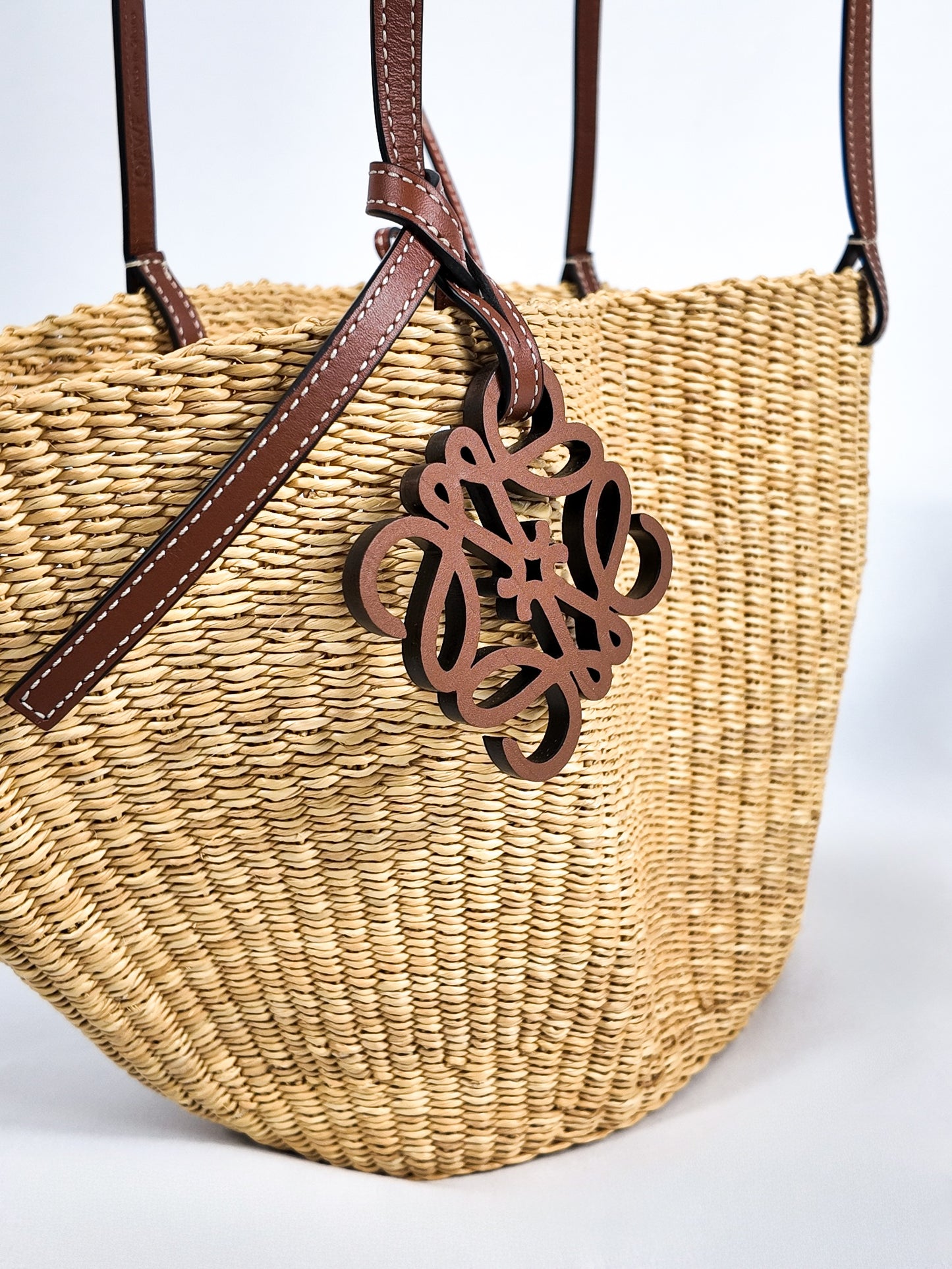 LOEWE SMALL SHELL BASKET BAG
